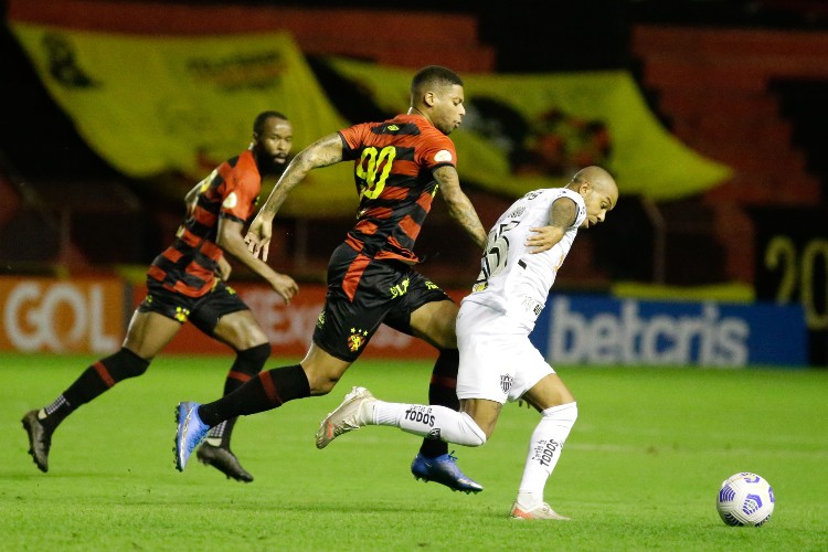 No primeiro turno, o Sport foi derrotado para o Galo por 1 a 0, na Ilha.