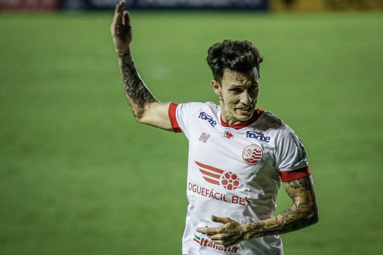 Jean teve destaque sendo o maior assistente e um dos artilheiros