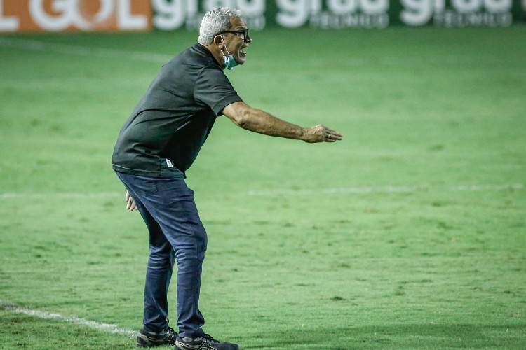 Hélio - ainda no clube, foi o técnico com melhor aproveitamento