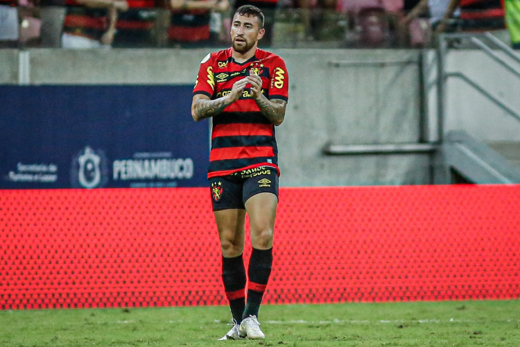 Paulinho Moccelin não fica no Sport em 2022.