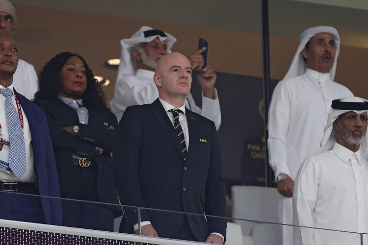 Na imagem, o presidente da Fifa, Infantino, na Arab Cup