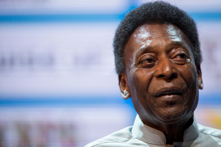 Pelé recebeu alta do hospital