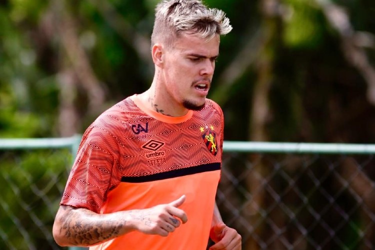 Denner é o sétimo reforço do Sport para a temporada 2022.