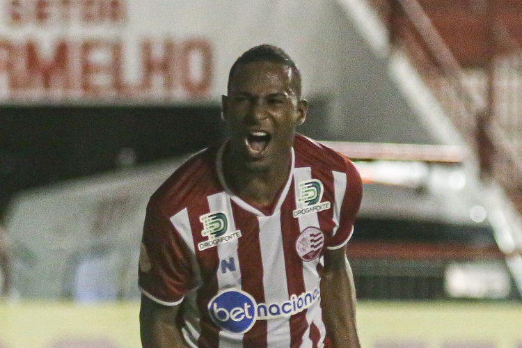Atleta marcou um dos gols da vitória diante do Globo