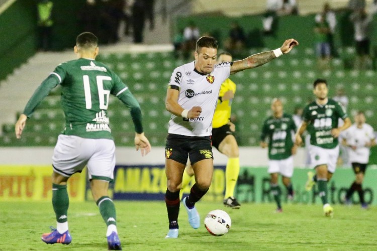 Búfalo esteve envolvido diretamente no lance polêmico.