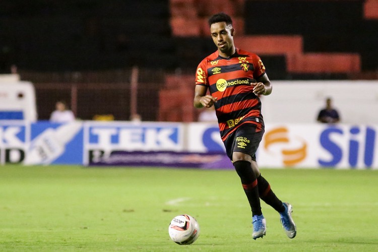Ewerthon foi titular na última partida do Sport.