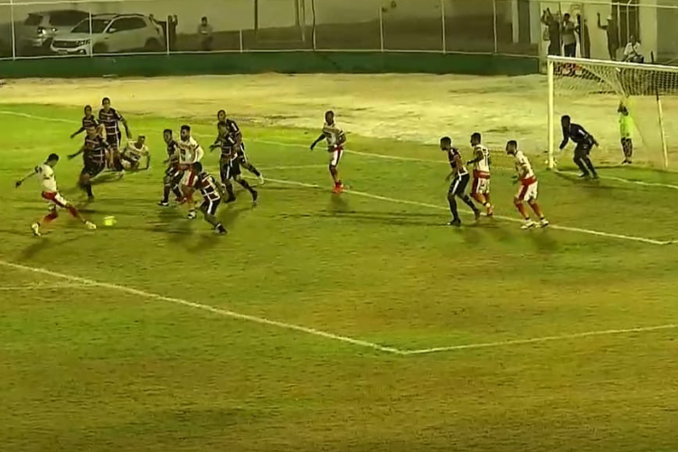 Equipe coral fez um jogo de muita movimentação.