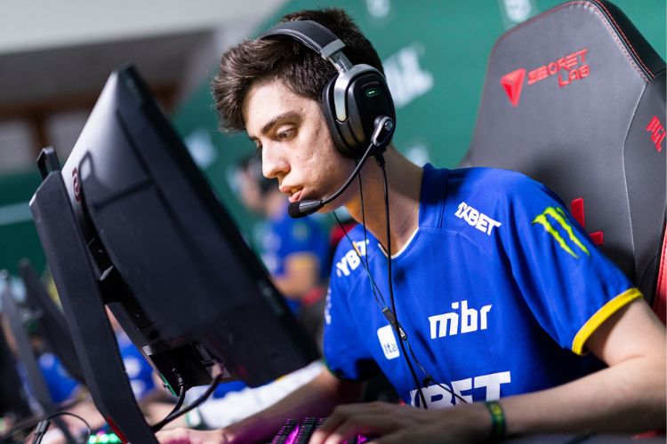 Tuurtle jogou bem pelo MiBR, fechando o bomb B o quanto pôde para segurar a Astralis