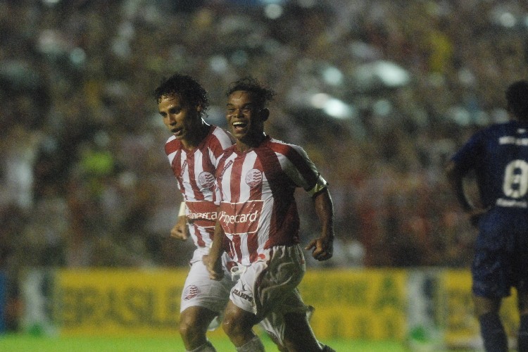 Carlinhos Bala marcou na vitória sobre o Cruzeiro em 2009