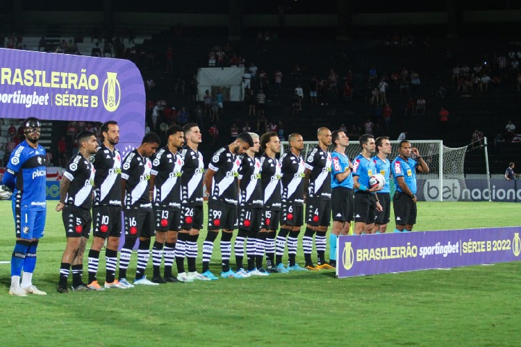 Vasco iniciou o protocolo de jogo sem a equipe mandante