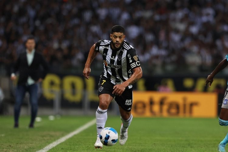Hulk marcou o gol que garantiu a classificação do Atlético-MG
