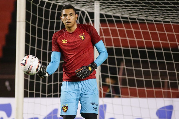 Titular do Sport, Mailson é um dos destaques da posição no país