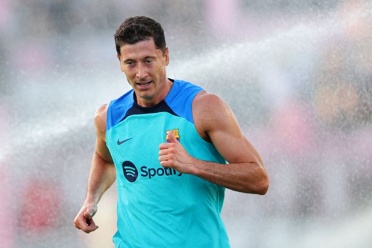 Lewandowski já treina com o elenco