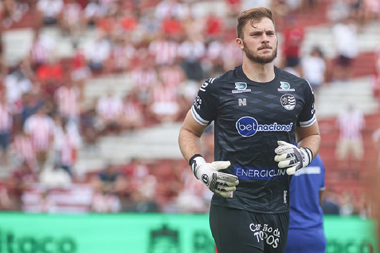 Goleiro foi o grande destaque do Timbu na temporada