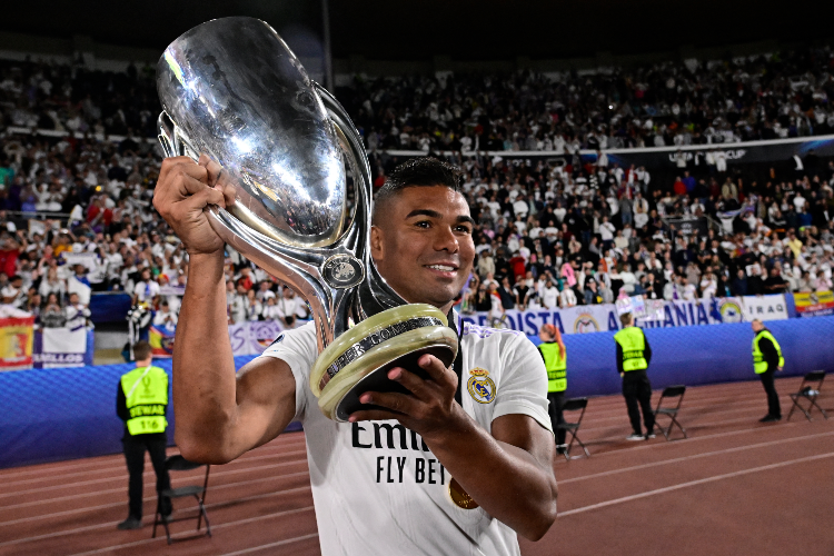 Em busca de novos desafios, Casemiro caminha para Premier League 
