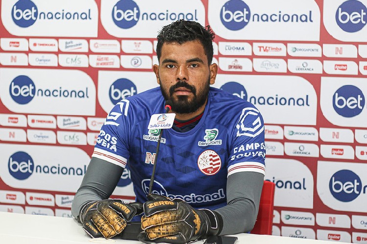 Goleiro chegou por empréstimo do Retrô