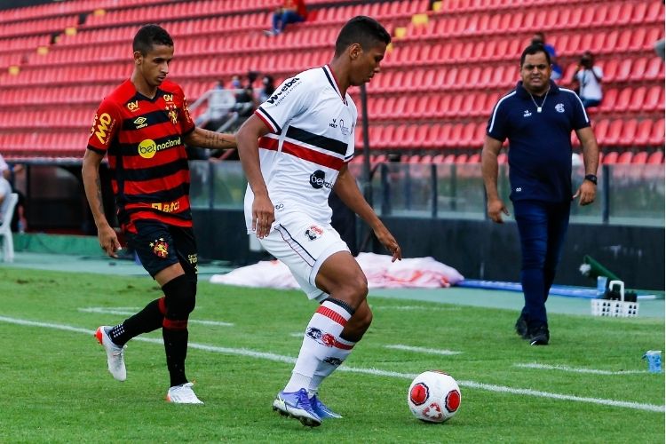 Júnior Sergipano subiu para o profissional em 2021