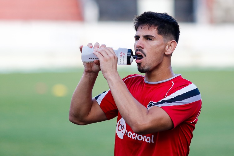 Anderson pode ter contrato renovado até o fim do Pernambucano