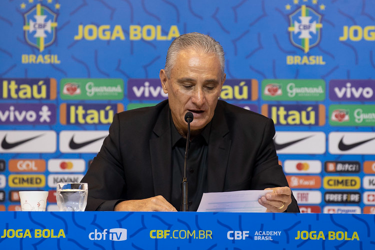 A seleção brasileira enviou os nomes dos 55 jogadores pré-convocados