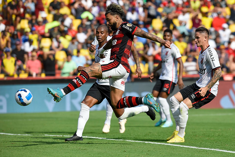 Flamengo conquista o tricampeonato no Equador