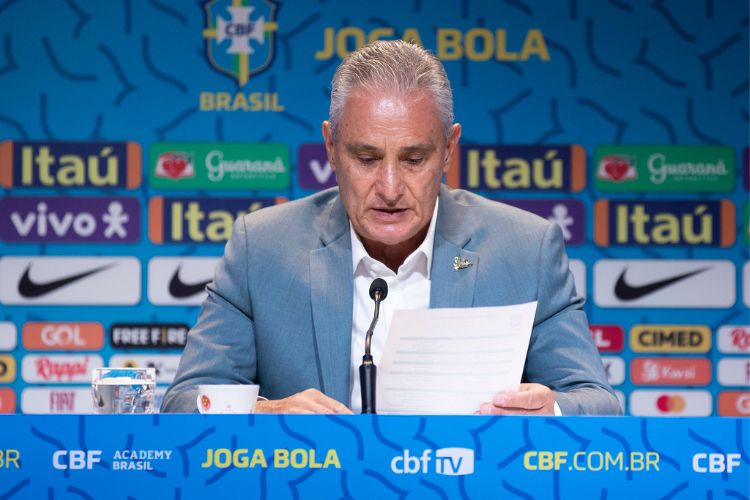 Tite anunciou 26 nomes que vão ao Catar, tendo Daniel Alves como a grande surpresa