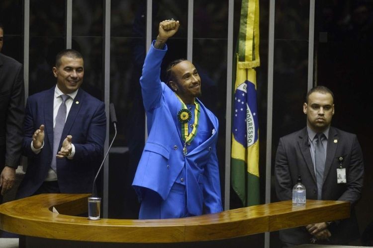 "Eu amo o Brasil e eu sempre amei o Brasil", disse Hamilton