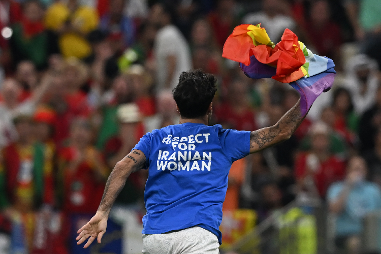 O Código Penal do país sede da Copa também considera crime a prática da homossexualidade