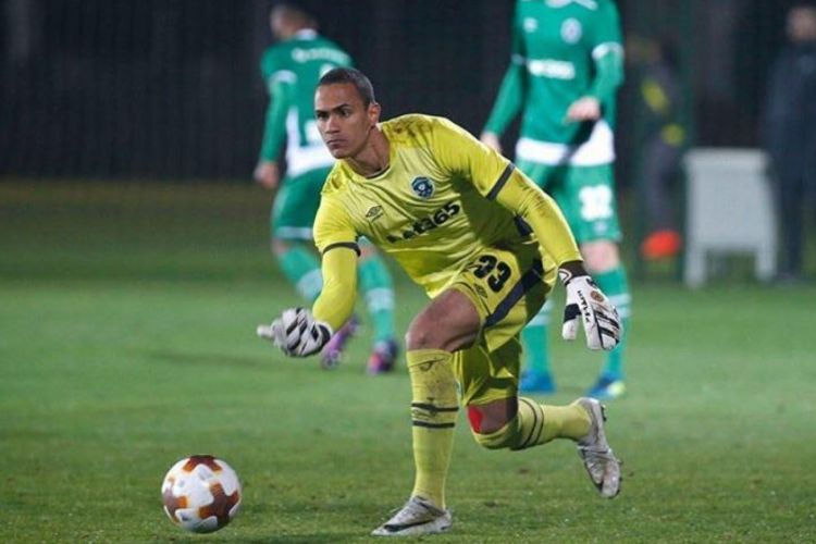 Renan entrou em campo em jogos classificatórios da da Champions e da Europa League
