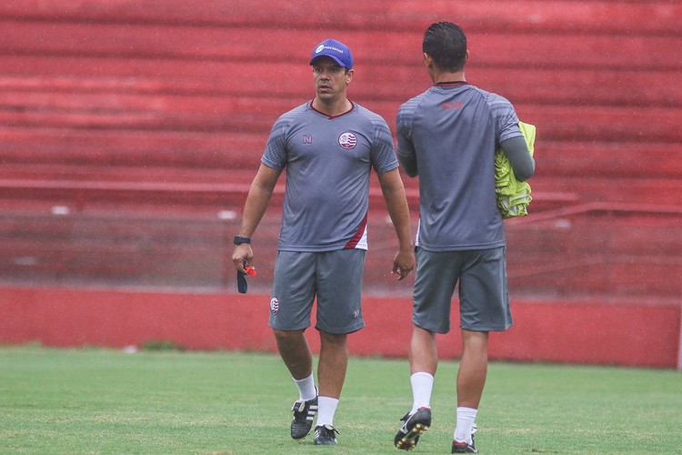 Dado Cavalcanti deve ganhar cerca de 15 reforços