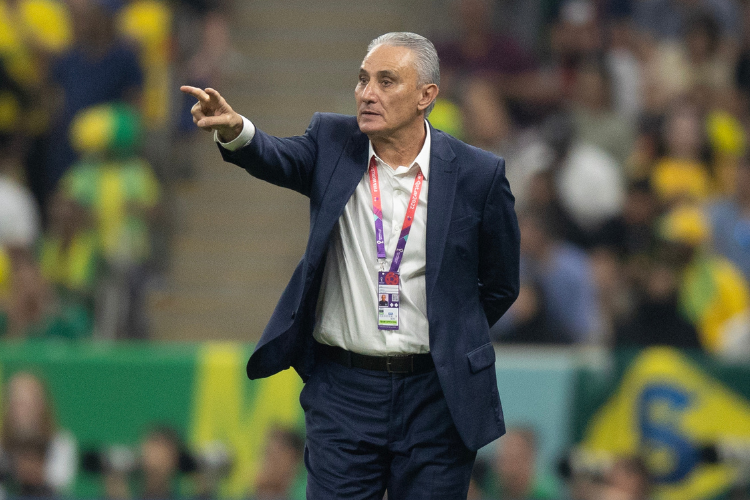 "Não teve ninguém com 100% de aproveitamento", argumentou Tite