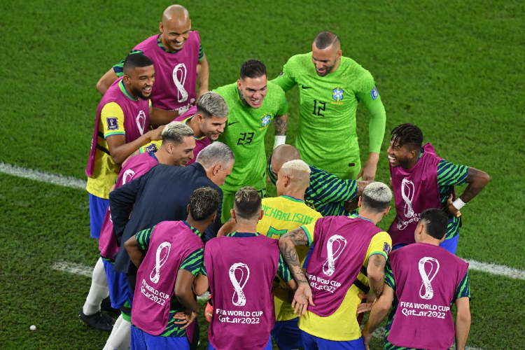 O Brasil volta aos gramados para as quartas de final na próxima sexta-feira (09) contra a Croácia