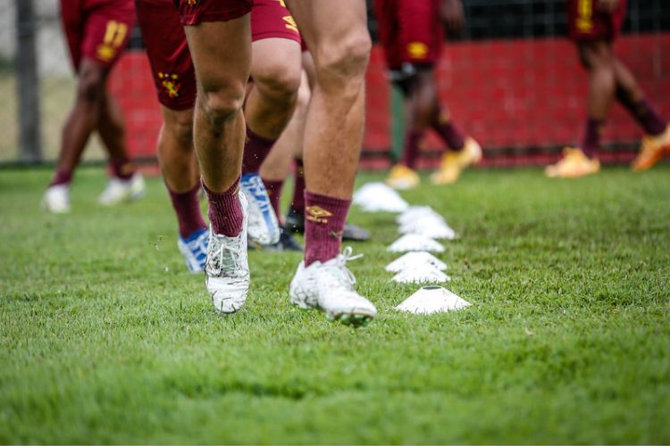 Jogadores do Sport se apreentam no CT José de Andrade Médicis
