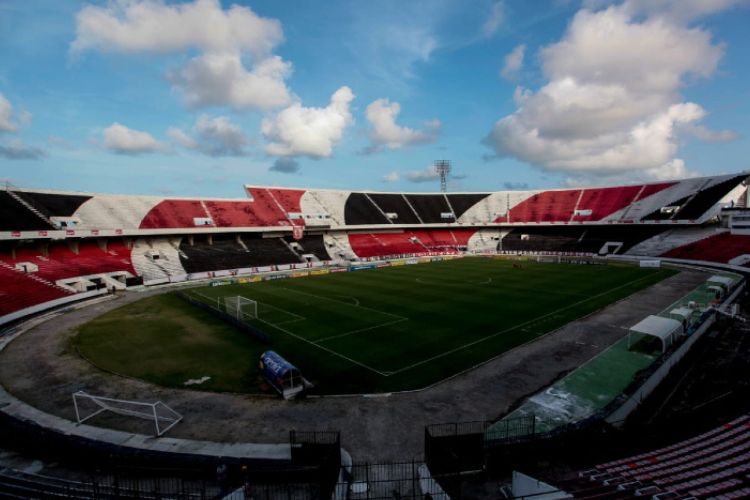 Gramado do Arruda será reformada com ajuda de custos do Retrô 
