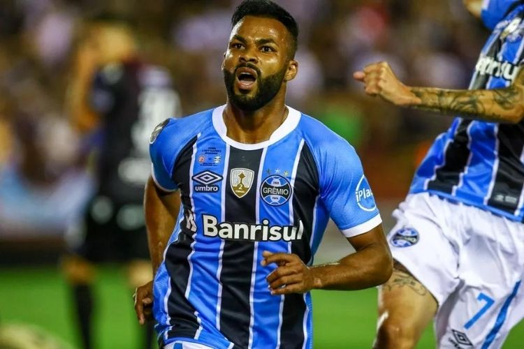 Fernadinho é considerado o principal reforço para o setor ofensivo