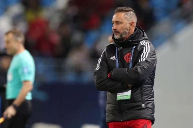 Victor Pereira, técnico que assumiu o Flamengo em 2023 após passagem pelo Corinthians