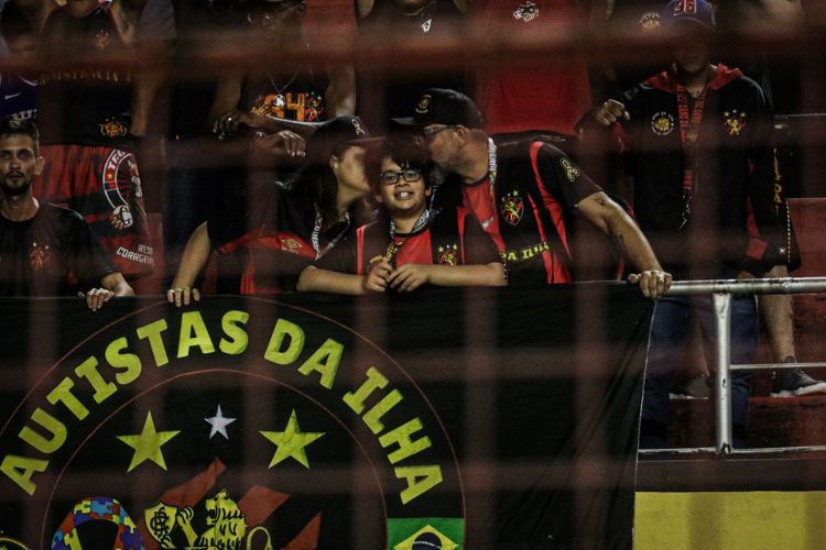"Daniel já aprendeu a reclamar e gritar o grito de guerra", diz o pai