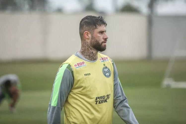 Fabrício se destacou no início de 2022 defendendo o Mirassol