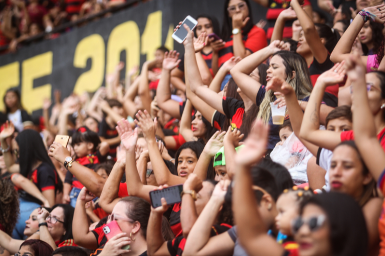 Torcida fez grande festa na goleada diante do Botafogo-SP