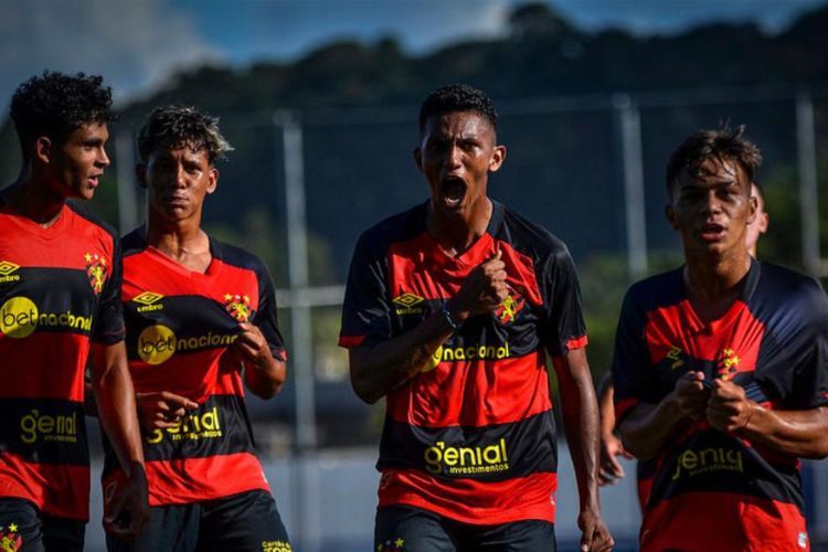 Pratas da casa do Leão seguem invictos na competição 