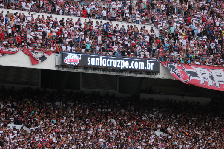 Santa Cruz encerra vendas on-line para jogo contra o Sousa