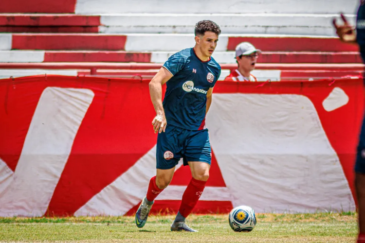 Jogador não conseguiu se firmar no time titular alvirrubro