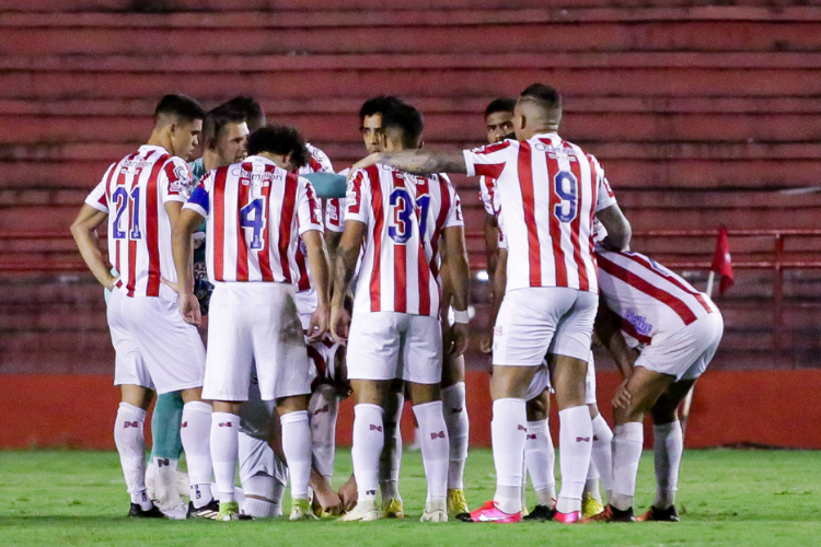 Timbu luta pela permanência no G-8 para seguir na Série C