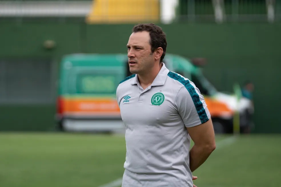 O trabalho mais longo do treinador foi no ano passado, quando comandou o Tombense por 32 jogos