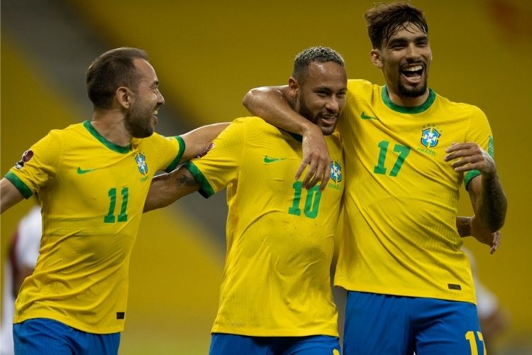 Everton Ribeiro e Neymar marcaram os gols da vitória do Brasil sobre o Peru, na Arena de Pernambuco