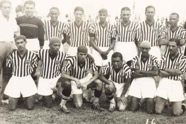 Equipe do Atlético Mineiro campeã brasileira de 1937
