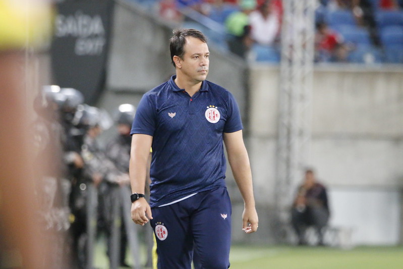Dado iniciou o ano em Pernambuco, comandando o Náutico