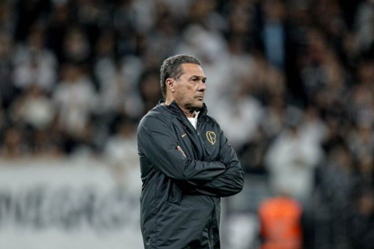 Luxa comandou o Timão em 38 jogos nesta última passagem