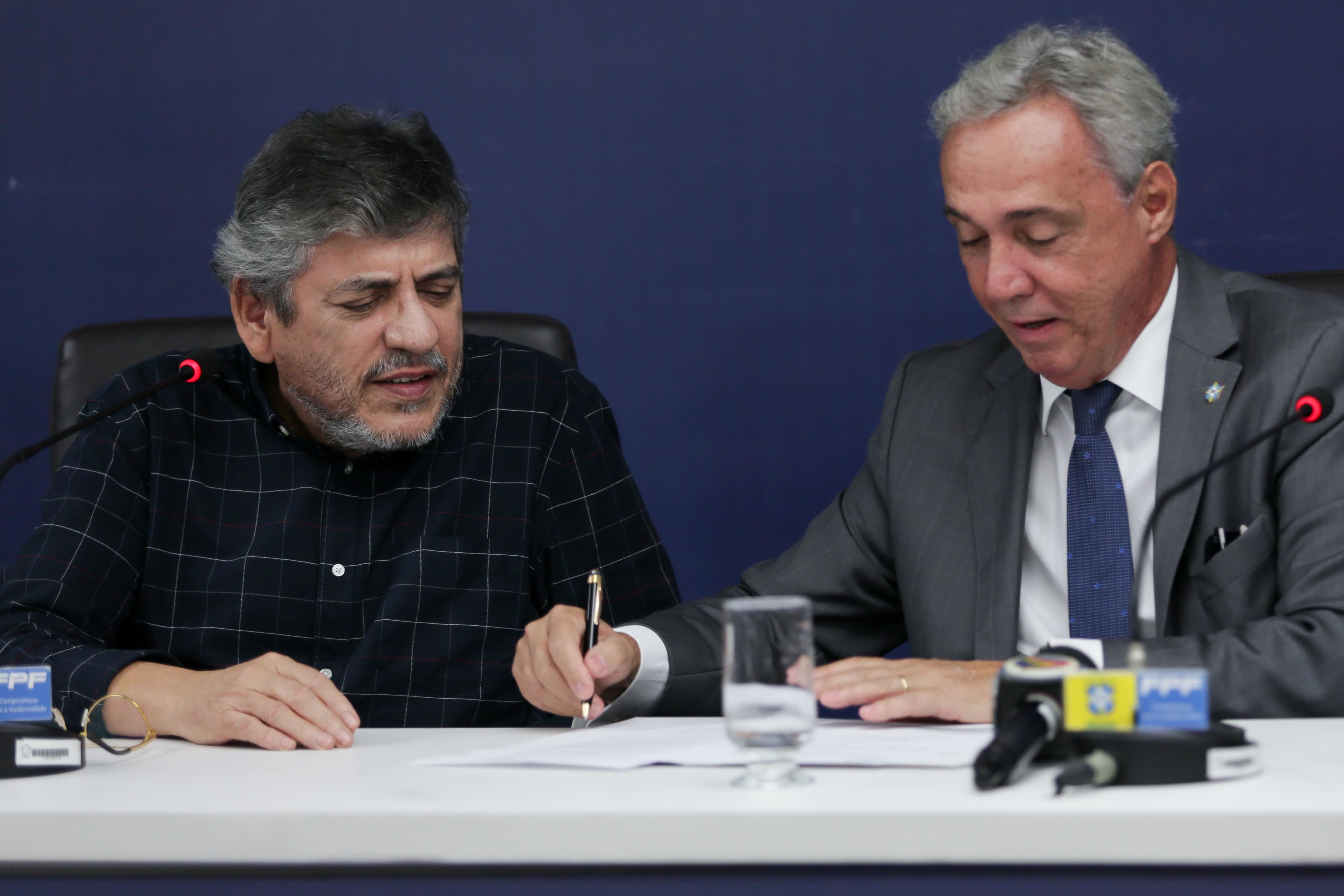 Jairo Rocha cita acordo não assinado por Marino Abreu. Evandro Carvalho teria assinado