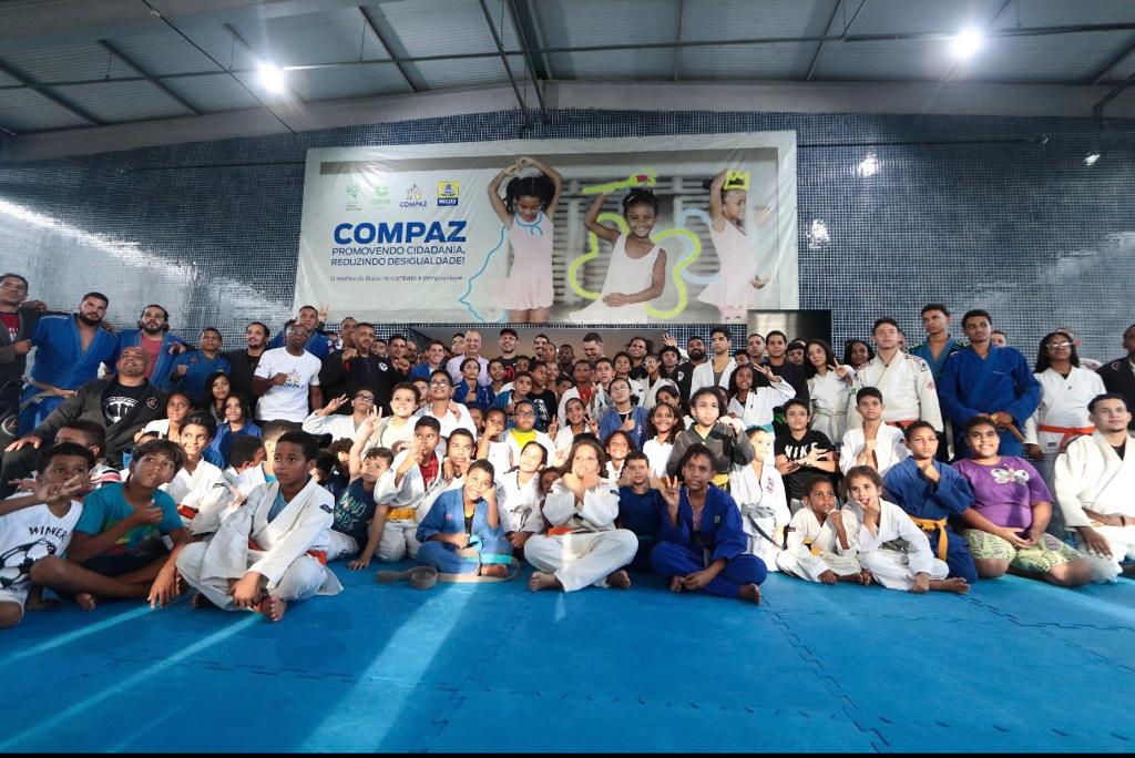Alunos aproveitaram ao máximo a presença dos lutadores