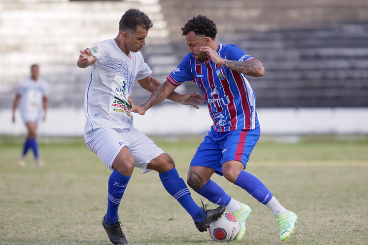 Invicto na competição, o Vitória das Tabocas encara o Centro Limoeirense/Rafael Vieira/FPF